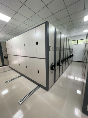 手動檔案密集架